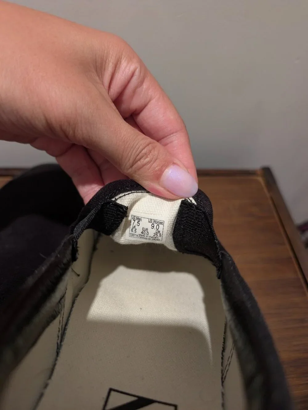 Black Vans Classic Slip-On Shoe (Men 7.5 Women 9)